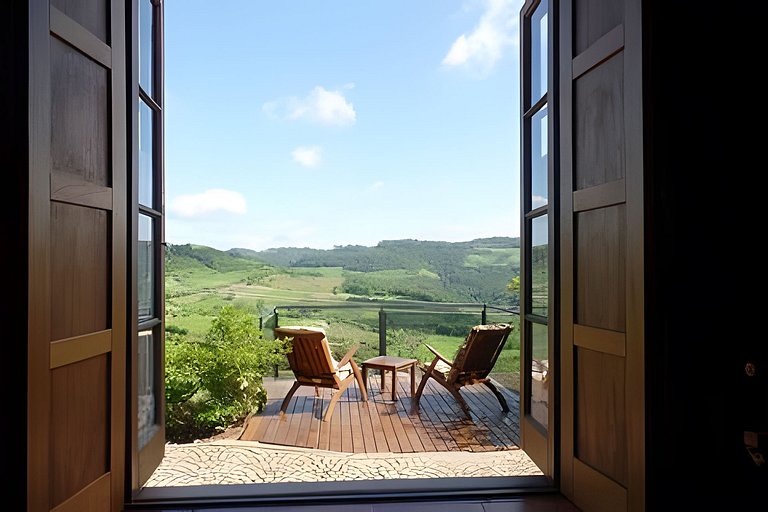 Casa Rocca com Vista Incrível do Vale dos Vinhedos
