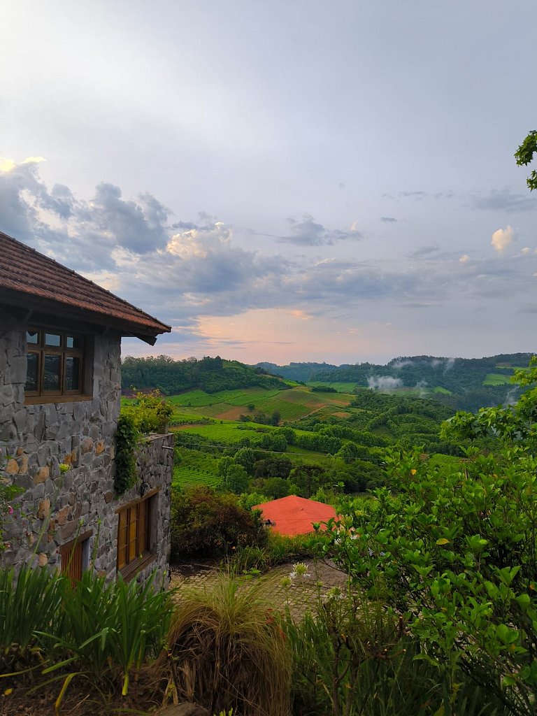 Casa Paterna Vista Única para o Vale dos Vinhedos