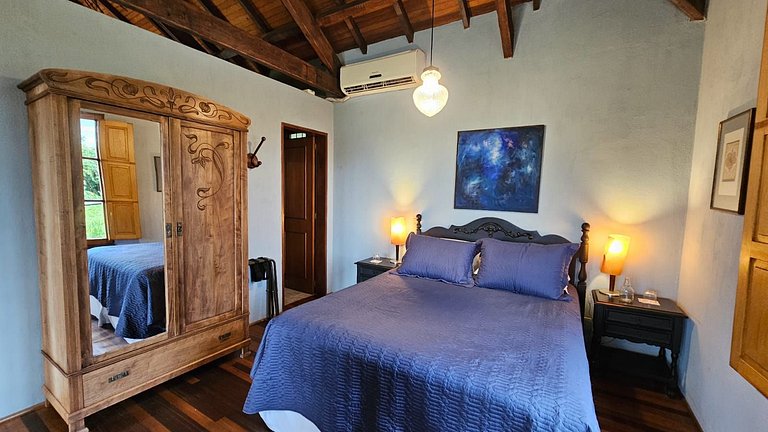 Casa Paterna: Seu Refúgio Romântico no Vale