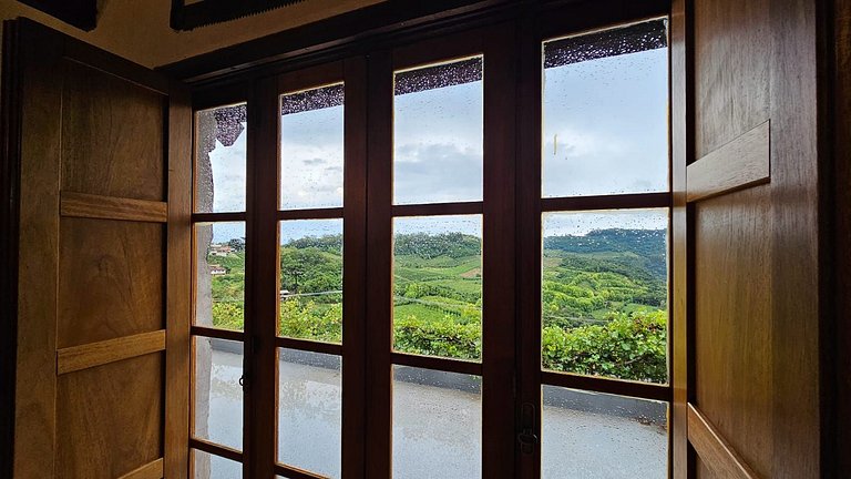 Casa Paterna Vista Única para o Vale dos Vinhedos