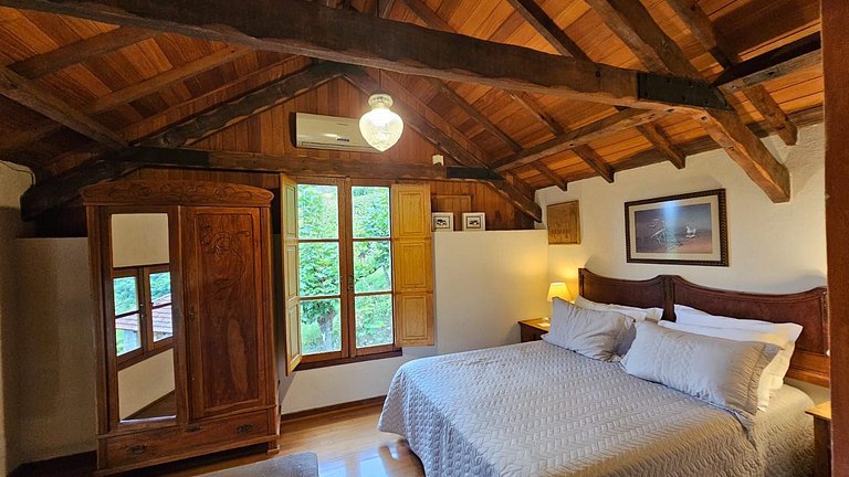 Casa Ervilhas com Vista Incrível no Vale