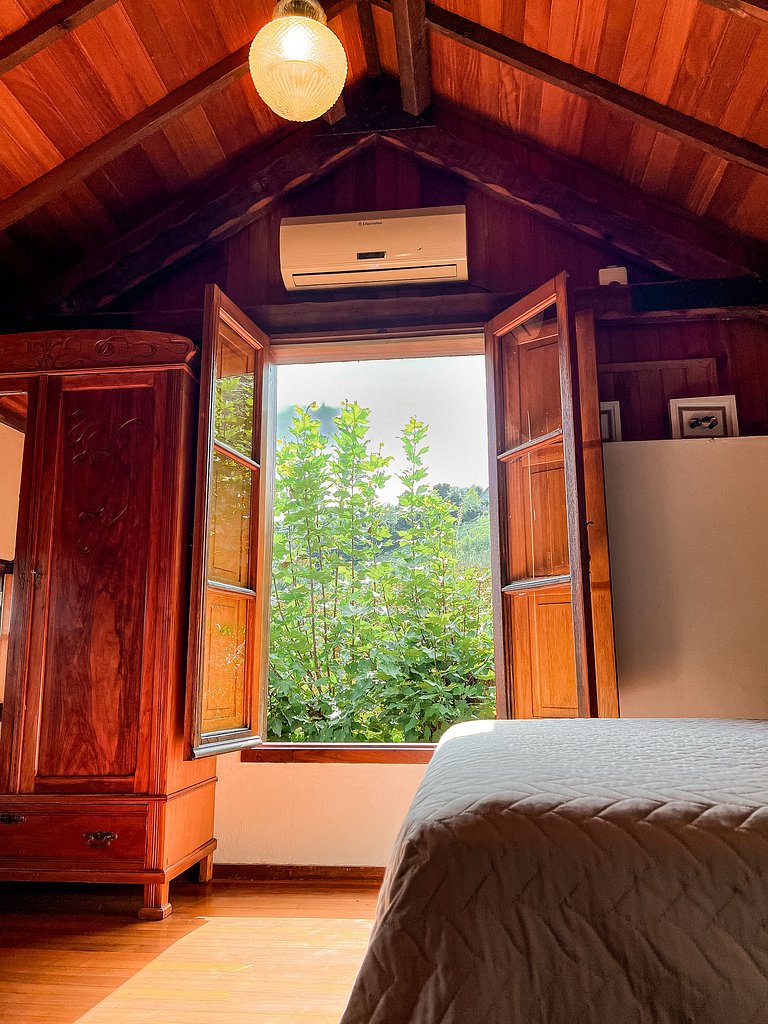 Casa Ervilhas com Vista Incrível no Vale