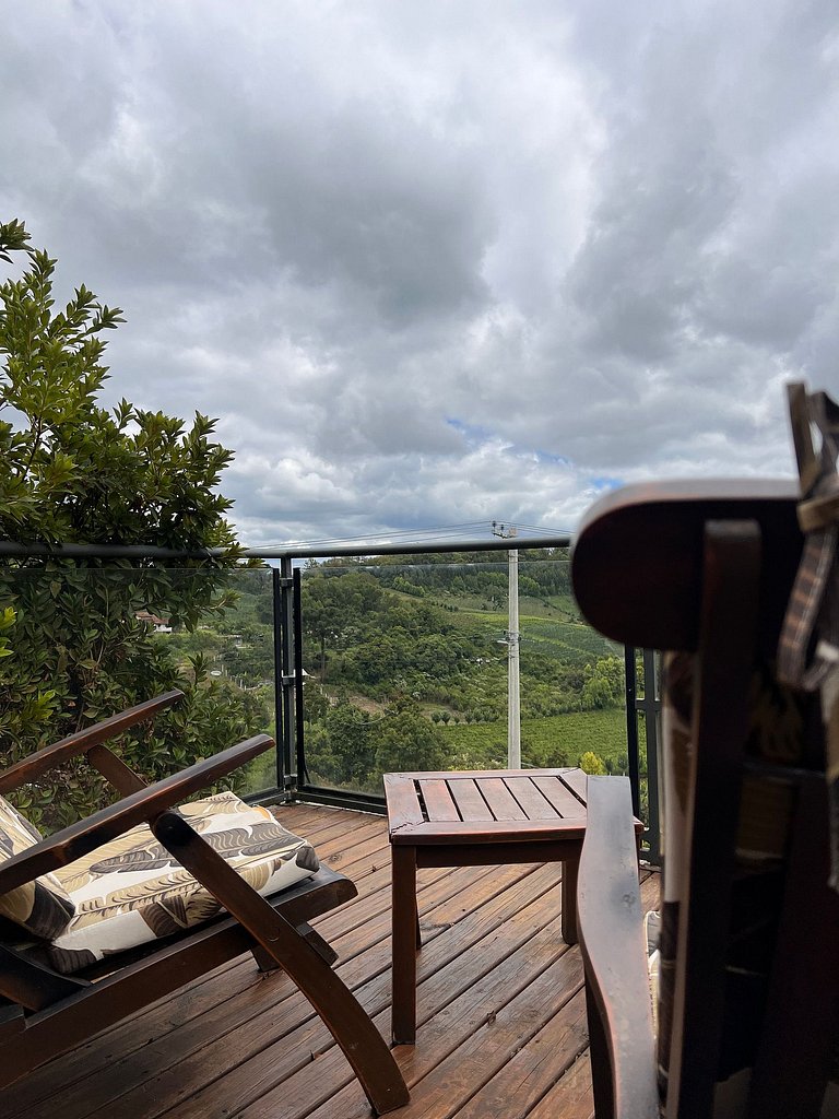 Casa Rocca com Vista Incrível do Vale dos Vinhedos