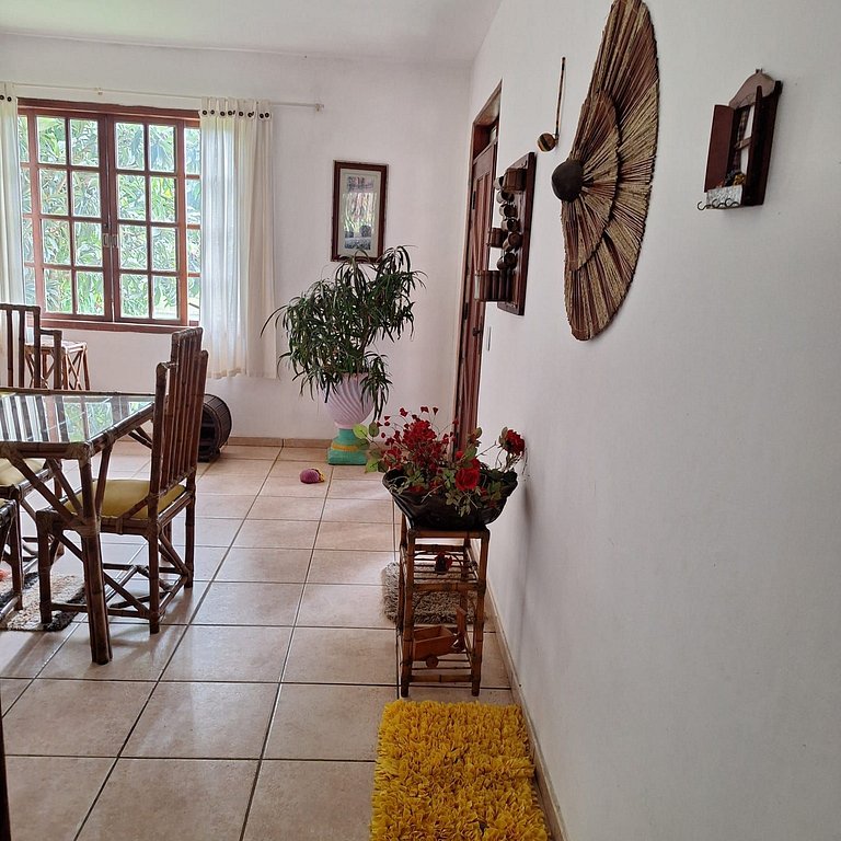 Charmoso Quarto com Vista para a Serra do Elefante