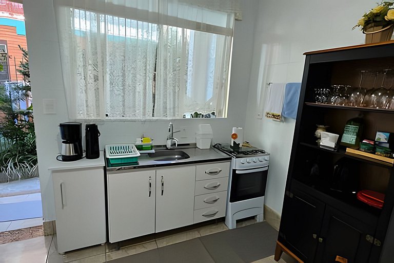 Casa com Lareira e Ar Condicionado Bem Localizada