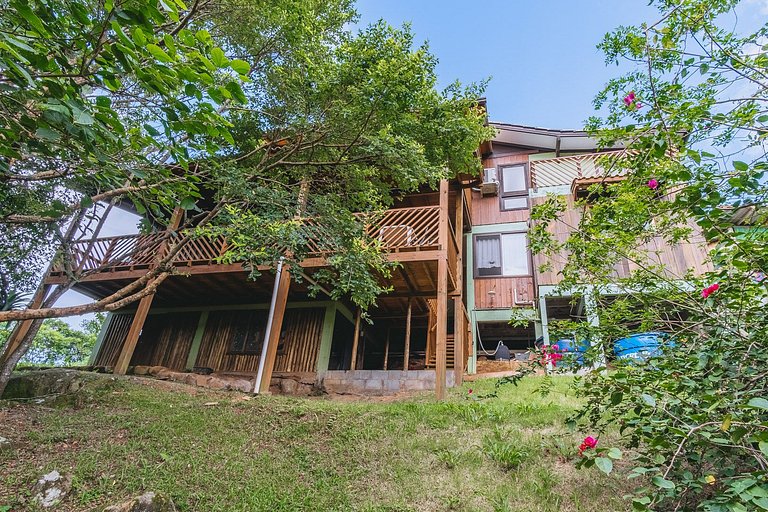 Refúgio Garopaba com Vista para Montanhas