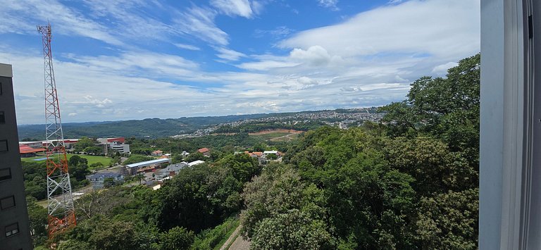 Apê em localização estratégica em Bento com churrasqueira