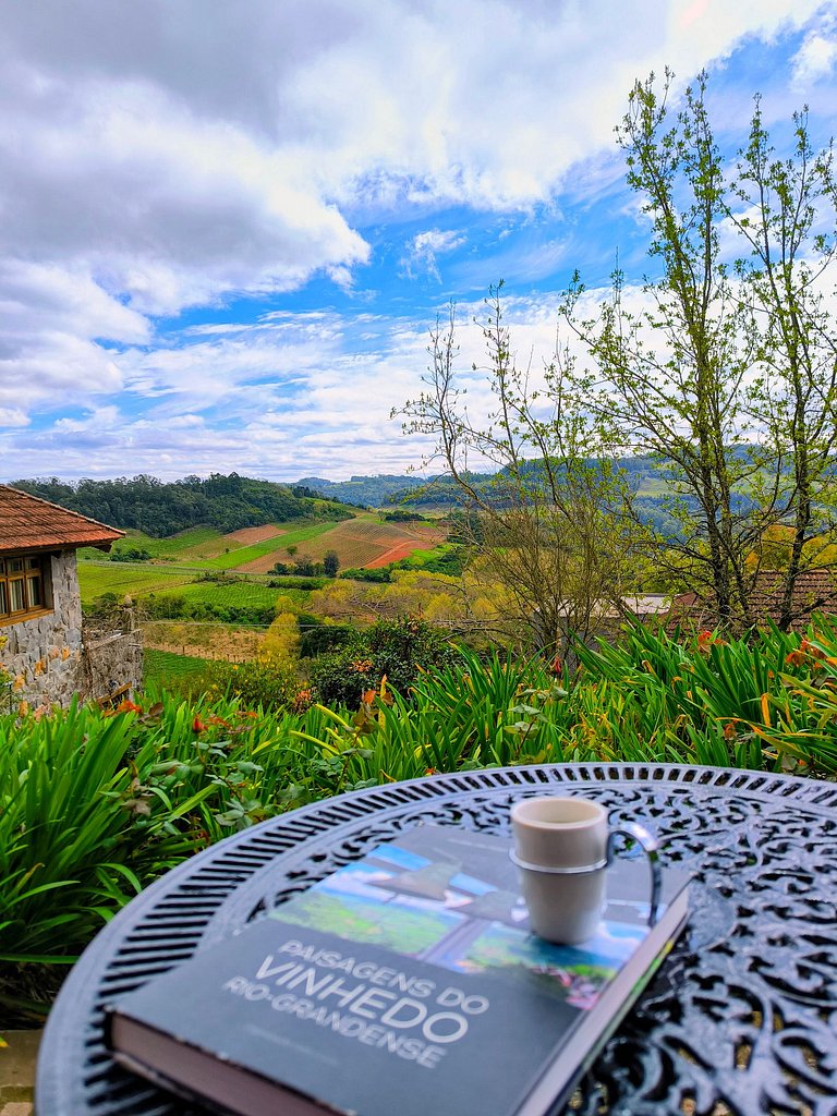 Casa Ervilhas com Vista Incrível no Vale