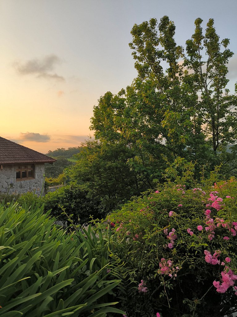 Casa Ervilhas com Vista Incrível no Vale