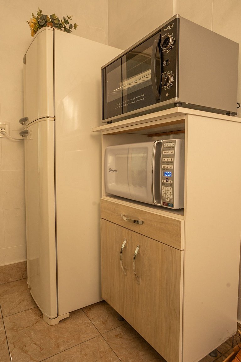 Casa com Lareira e Ar Condicionado Bem Localizada