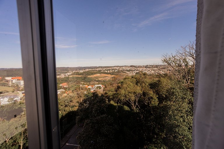 Apê em Bento com vista, churrasqueira e ótima localização